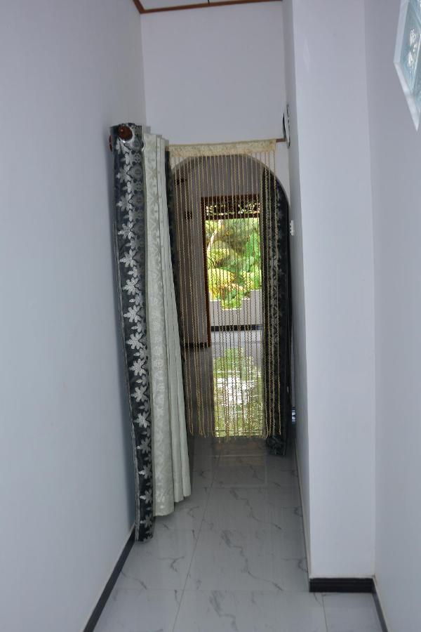 Jayanath Villa Boossa Экстерьер фото