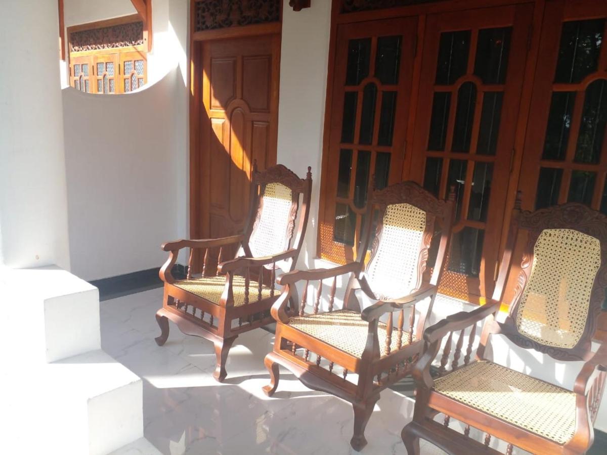 Jayanath Villa Boossa Экстерьер фото