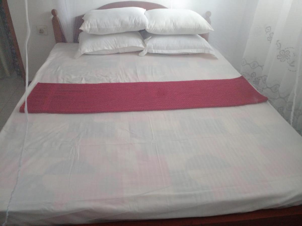 Jayanath Villa Boossa Экстерьер фото