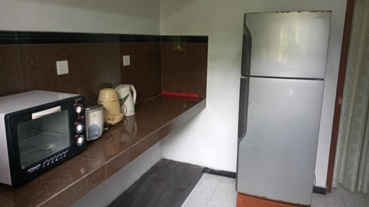 Jayanath Villa Boossa Экстерьер фото
